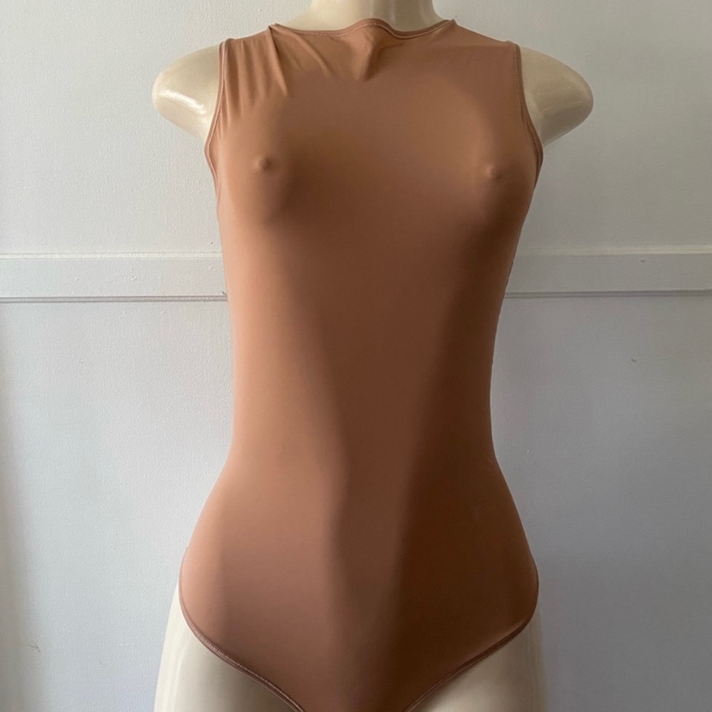 NWT Skims bodysuit | Sleeveless | Sheer